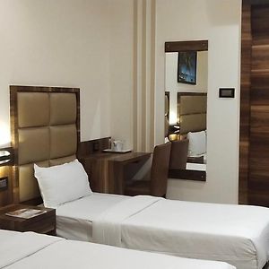 Executive Triple Room